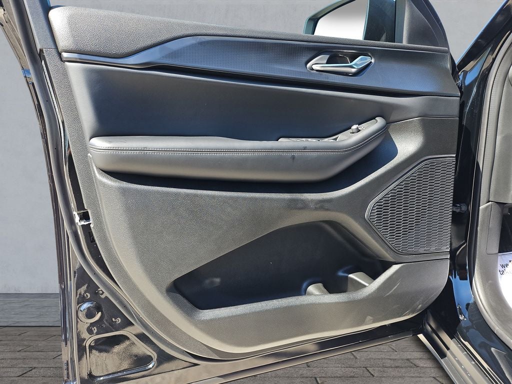 2025 Jeep Grand Cherokee GRAND CHEROKEE LAREDO X 4X2