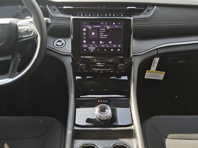 2025 Jeep Grand Cherokee GRAND CHEROKEE LAREDO X 4X2