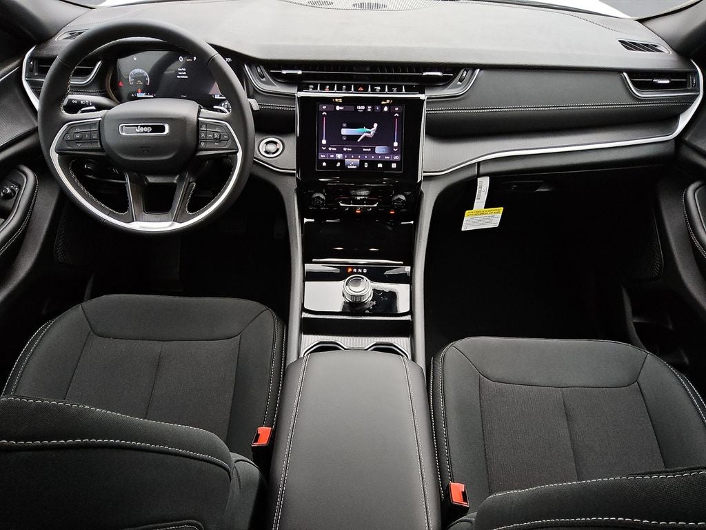 2026 Jeep Grand Cherokee GRAND CHEROKEE LAREDO 4X2