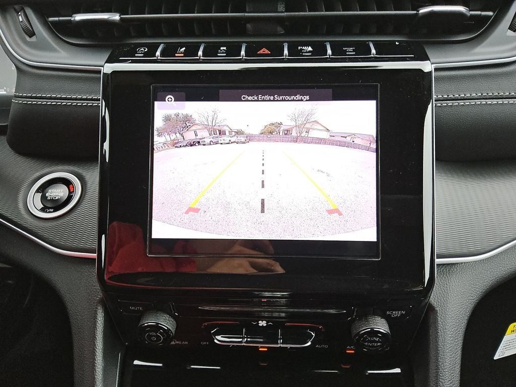 2026 Jeep Grand Cherokee GRAND CHEROKEE LAREDO 4X2