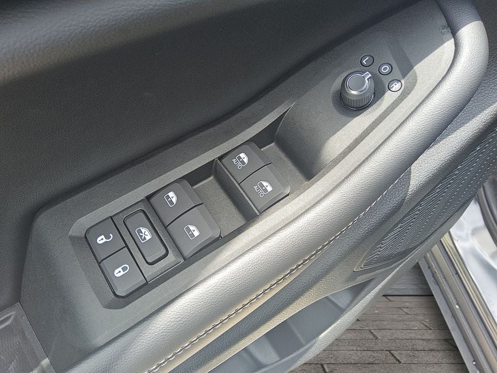 2025 Jeep Grand Cherokee GRAND CHEROKEE LAREDO X 4X2