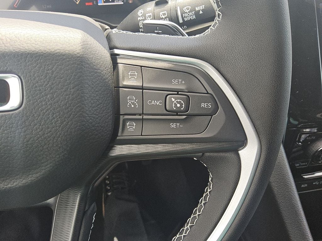 2025 Jeep Grand Cherokee GRAND CHEROKEE LAREDO X 4X2