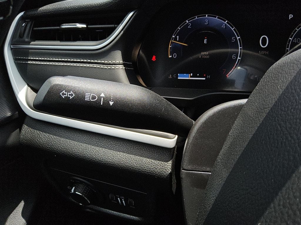 2025 Jeep Grand Cherokee GRAND CHEROKEE LAREDO X 4X2