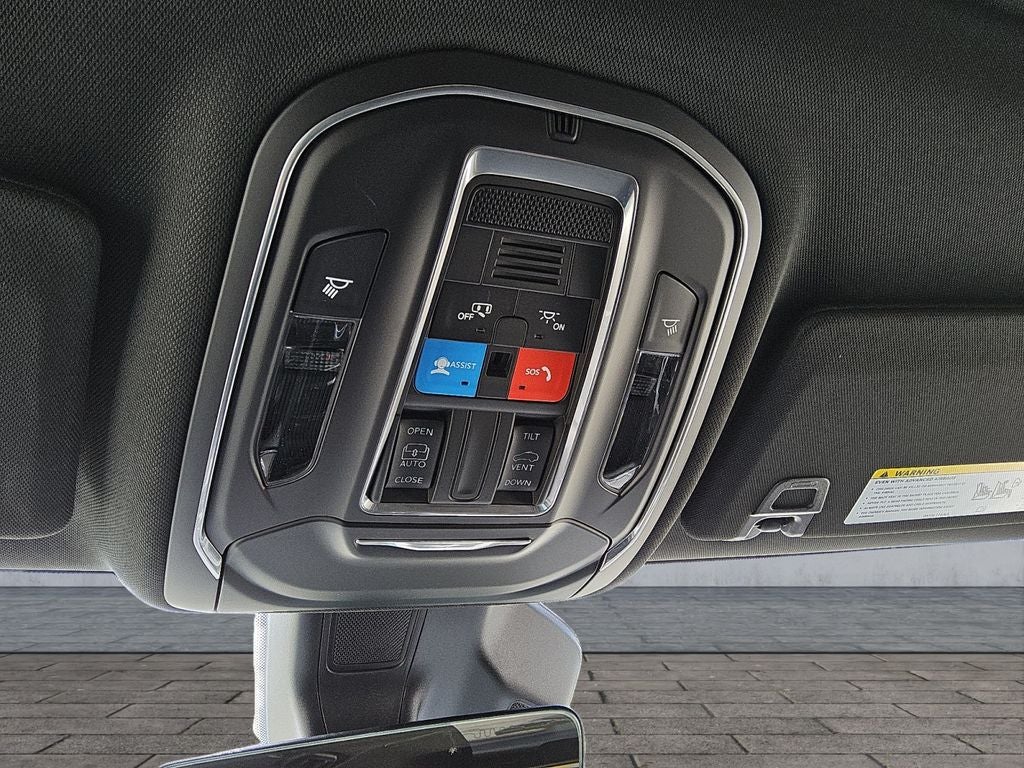 2025 Jeep Grand Cherokee GRAND CHEROKEE LAREDO X 4X2