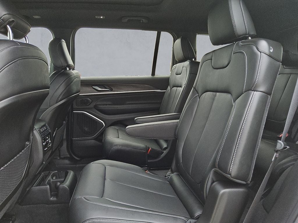2026 Jeep Grand Cherokee GRAND CHEROKEE L LIMITED RESERVE 4X4