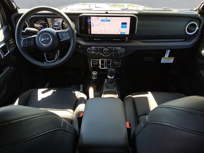 2026 Jeep Gladiator GLADIATOR SAHARA 4X4