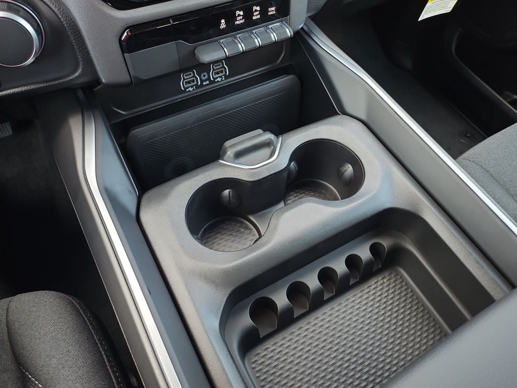 2026 RAM Ram 1500 RAM 1500 LONE STAR CREW CAB 4X2 5'7' BOX