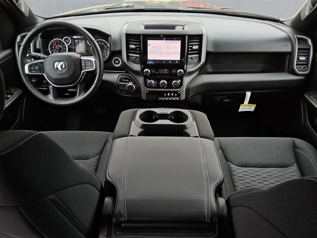2026 RAM Ram 1500 RAM 1500 EXPRESS CREW CAB 4X2 5'7' BOX