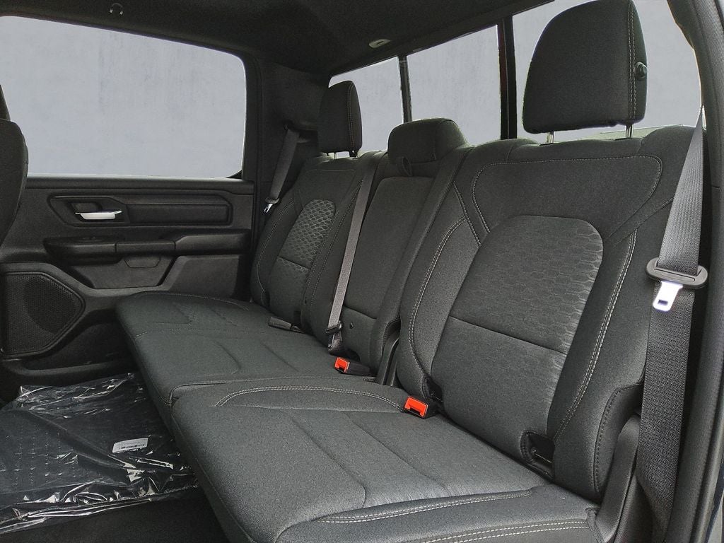 2026 RAM Ram 1500 RAM 1500 EXPRESS CREW CAB 4X2 5'7' BOX