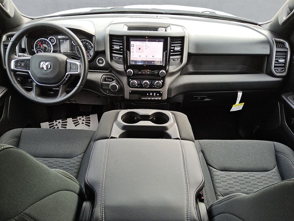 2026 RAM Ram 1500 RAM 1500 EXPRESS QUAD CAB 4X2 6'4' BOX