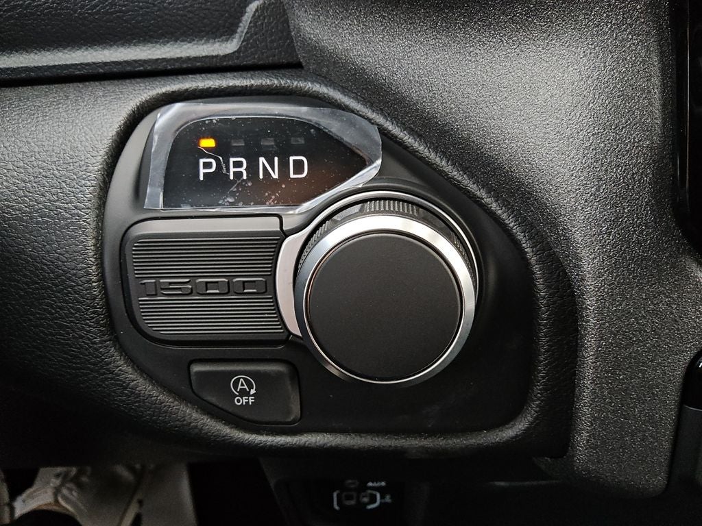 2026 RAM Ram 1500 RAM 1500 EXPRESS QUAD CAB 4X2 6'4' BOX