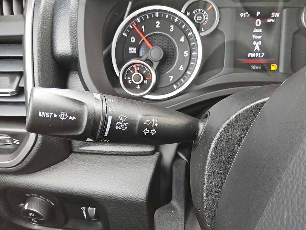 2026 RAM Ram 1500 RAM 1500 EXPRESS QUAD CAB 4X2 6'4' BOX