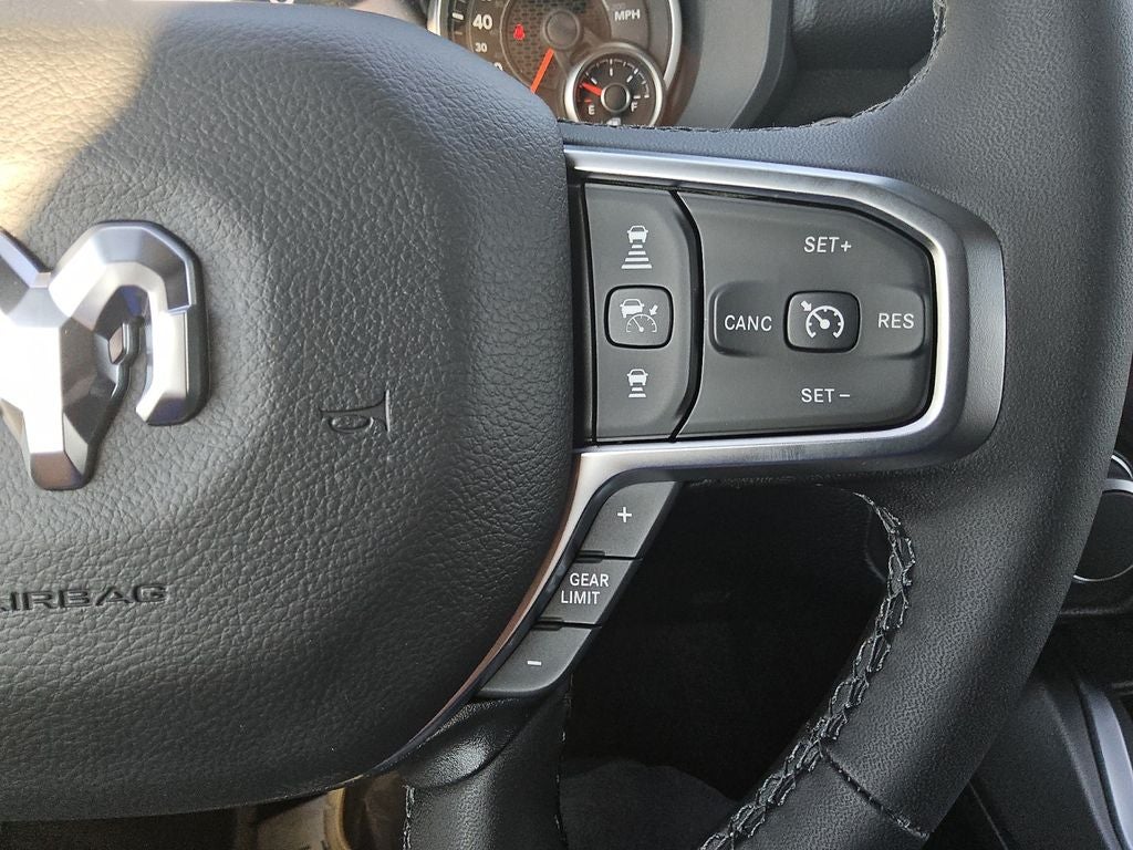 2026 RAM Ram 1500 RAM 1500 LONE STAR CREW CAB 4X4 5'7' BOX