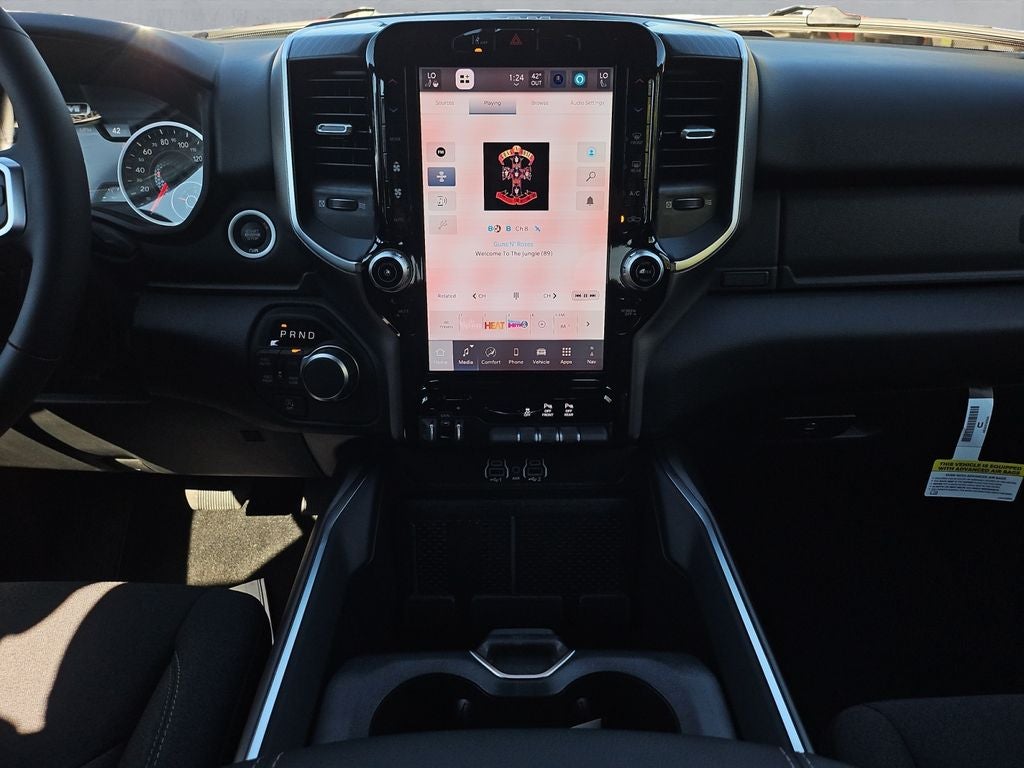 2026 RAM Ram 1500 RAM 1500 LONE STAR CREW CAB 4X4 5'7' BOX