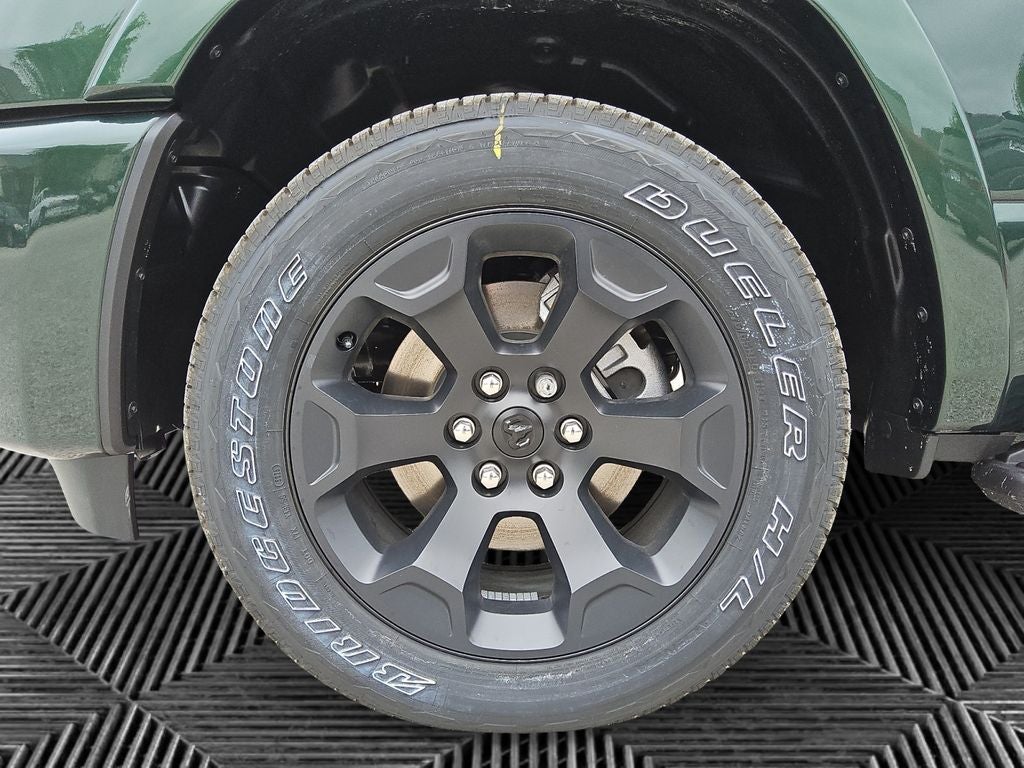 2026 RAM Ram 1500 RAM 1500 LONE STAR CREW CAB 4X4 5'7' BOX