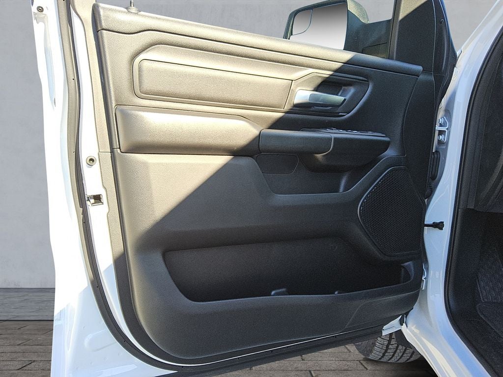 2026 RAM Ram 1500 RAM 1500 TRADESMAN CREW CAB 4X4 5'7' BOX