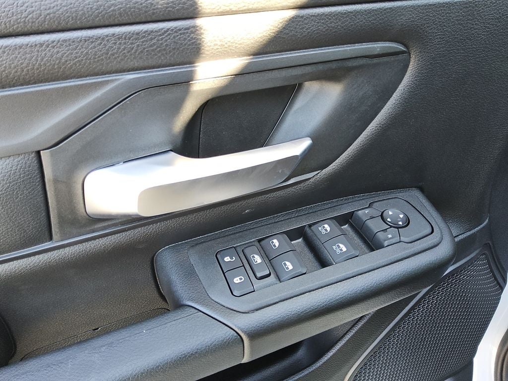 2026 RAM Ram 1500 RAM 1500 TRADESMAN CREW CAB 4X4 5'7' BOX