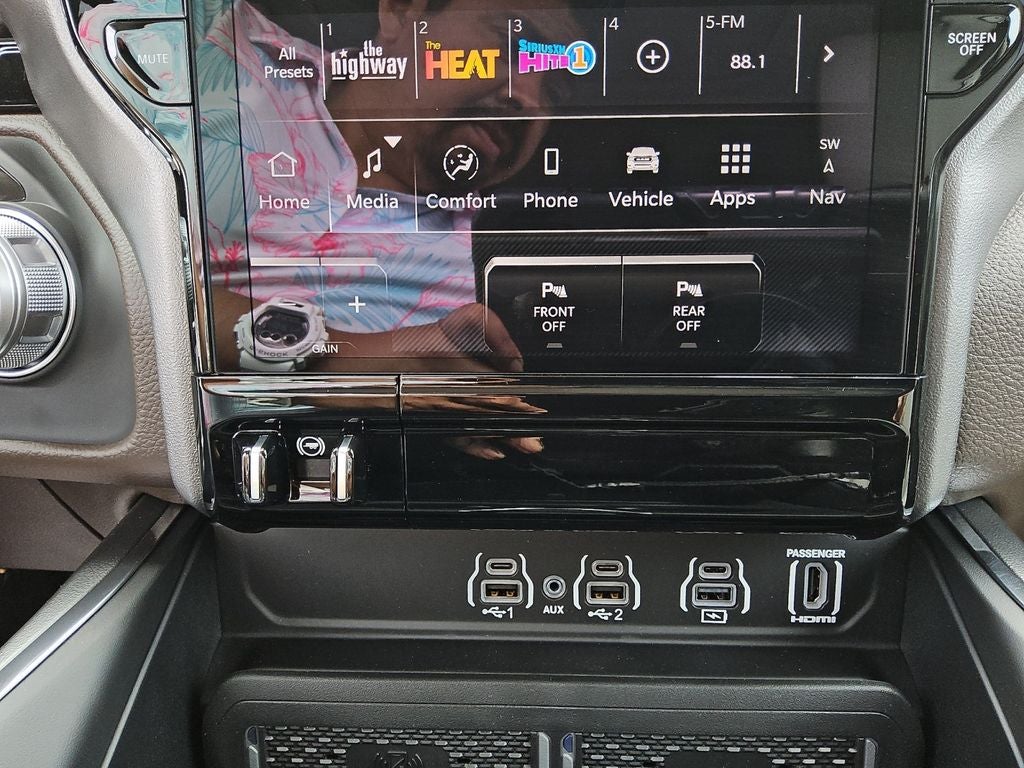 2026 RAM Ram 1500 RAM 1500 LARAMIE CREW CAB 4X4 5'7' BOX