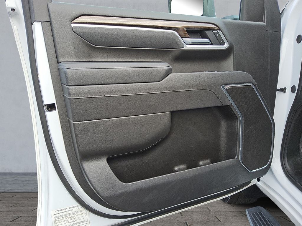 2025 Chevrolet Silverado 2500HD 4WD Crew Cab Long Bed LT