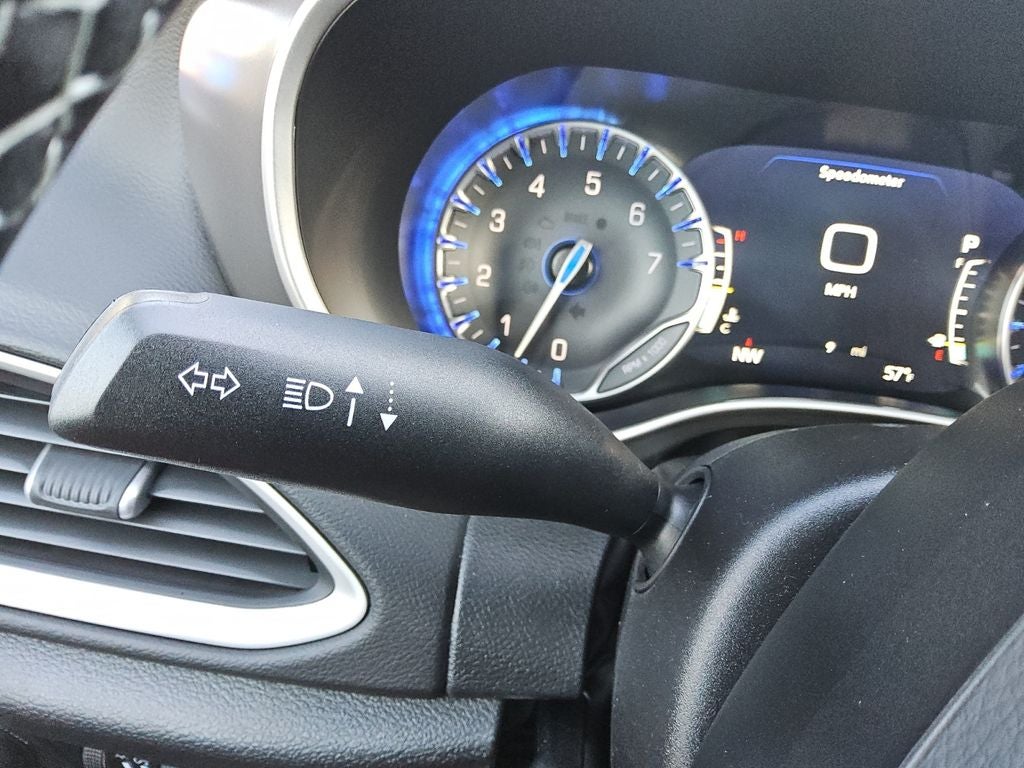 2026 Chrysler Voyager VOYAGER LX