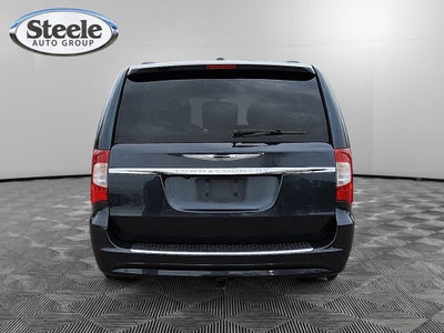 2014 Chrysler Town & Country Touring-L
