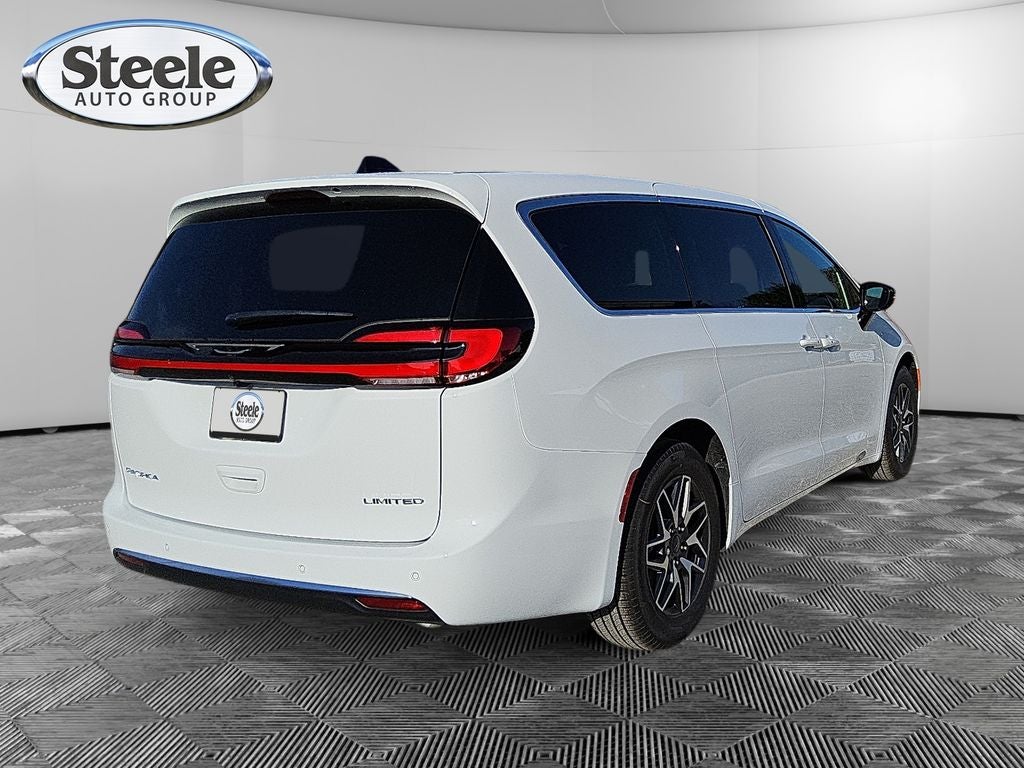 2027 Chrysler Pacifica PACIFICA LIMITED