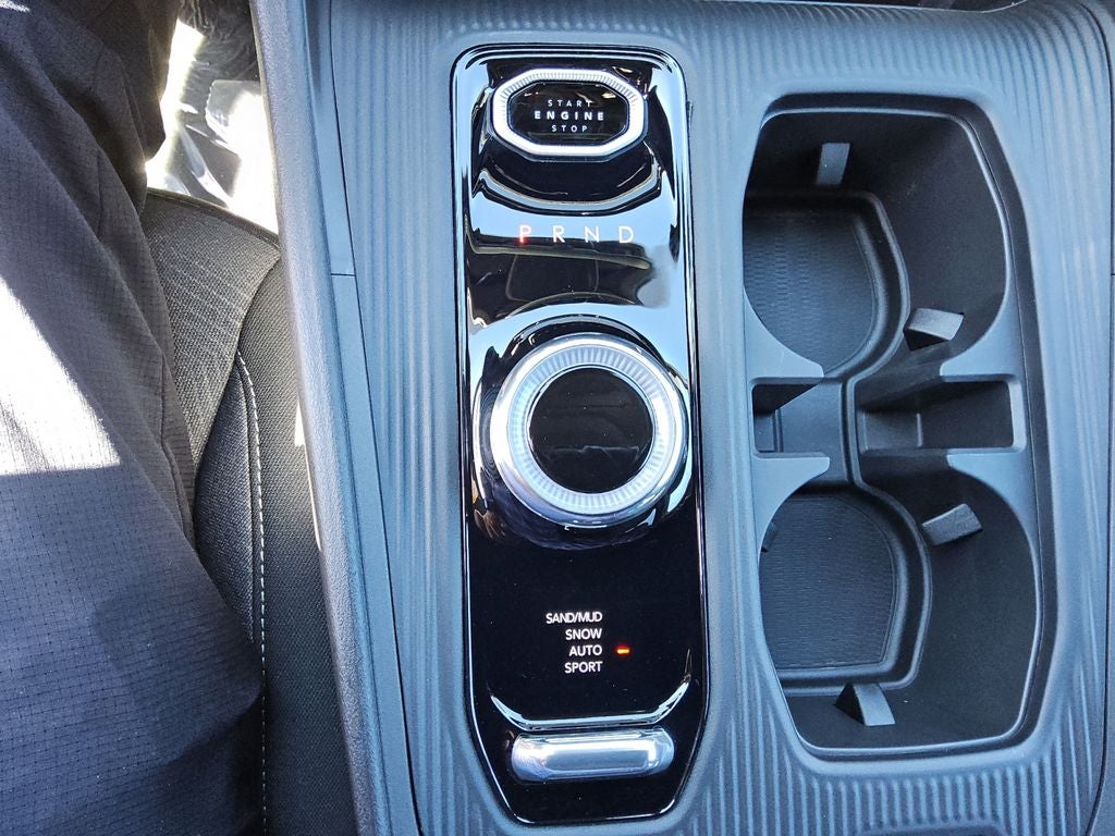 2026 Jeep Cherokee CHEROKEE LAREDO 4X4