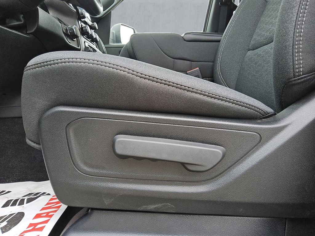 2026 RAM Ram 1500 RAM 1500 TRADESMAN CREW CAB 4X4 5'7' BOX