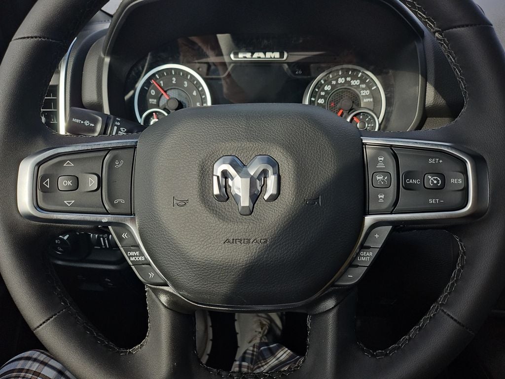 2026 RAM Ram 1500 RAM 1500 LONE STAR CREW CAB 4X4 5'7' BOX