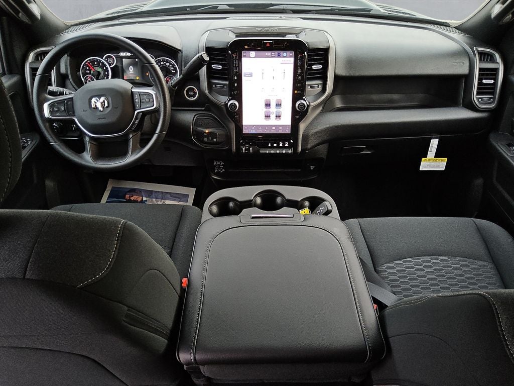 2026 RAM Ram 2500 RAM 2500 BLACK EXPRESS CREW CAB 4X4 6'4' BOX