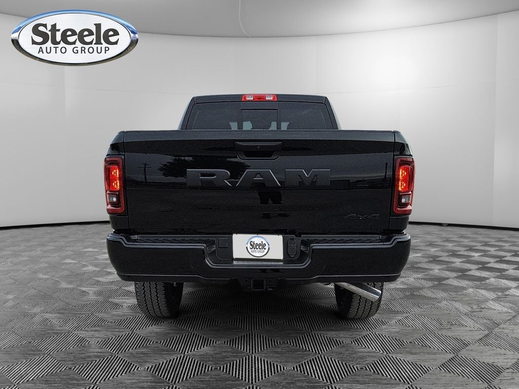 2026 RAM Ram 2500 RAM 2500 BLACK EXPRESS CREW CAB 4X4 6'4' BOX