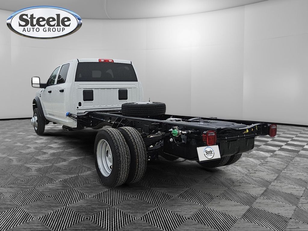 2026 RAM Ram 5500 Chassis Cab RAM 5500 TRADESMAN CHASSIS CREW CAB 4X4 84' CA