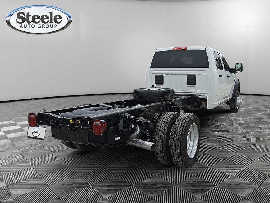 2026 RAM Ram 5500 Chassis Cab RAM 5500 TRADESMAN CHASSIS CREW CAB 4X4 84' CA