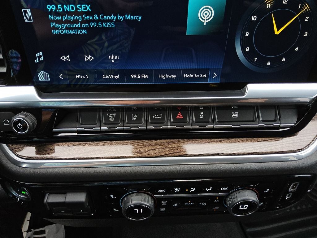 2025 GMC Sierra 1500 4WD Crew Cab Short Box SLT