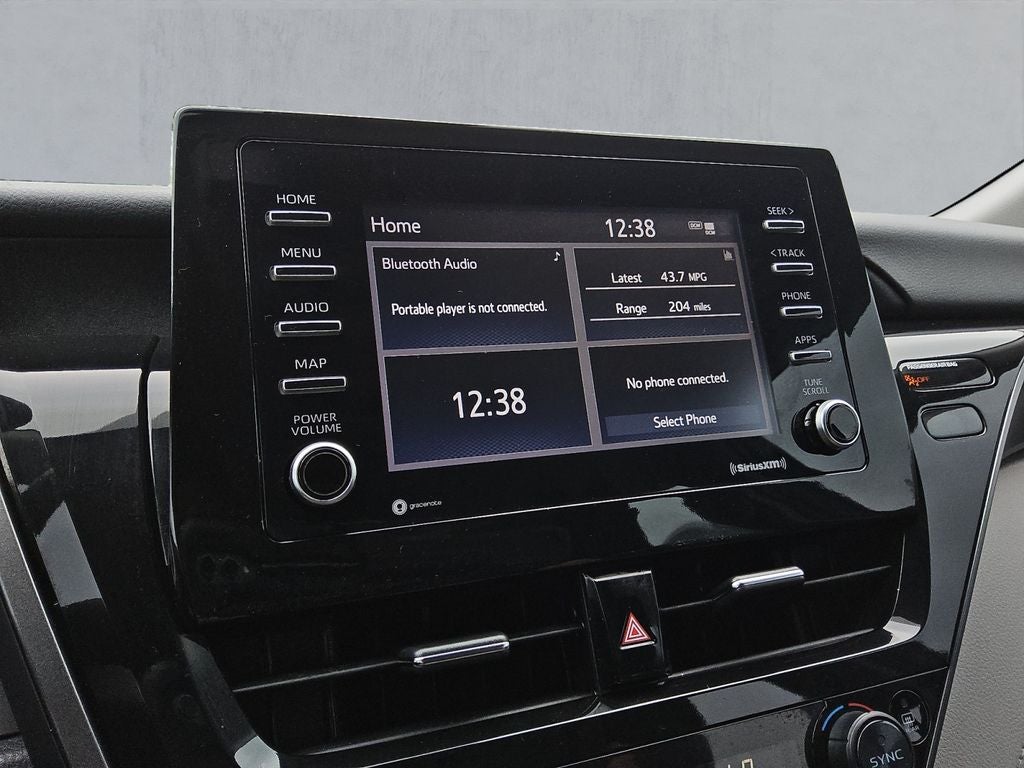 2022 Toyota Camry LE Hybrid