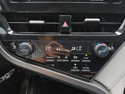 2022 Toyota Camry LE Hybrid