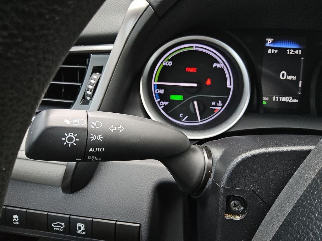 2022 Toyota Camry LE Hybrid