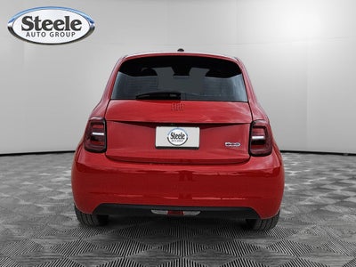 2024 FIAT 500e INSPI(RED) FWD