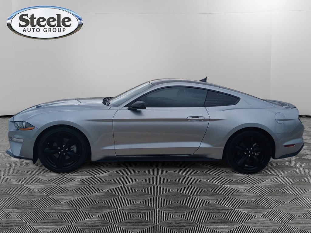 2022 Ford Mustang EcoBoost