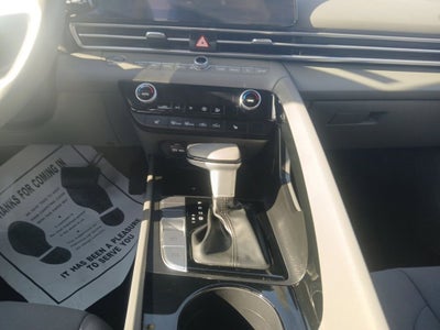 2023 Hyundai Elantra SEL