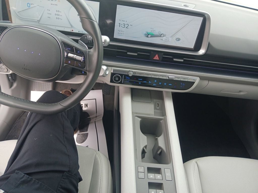 2025 Hyundai IONIQ 6 SEL