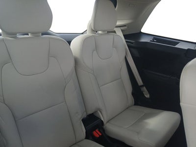 2019 Volvo XC90 T5 Momentum