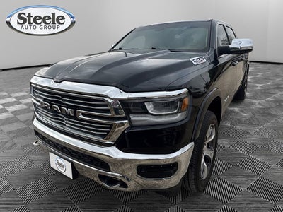 2020 RAM 1500 Laramie Crew Cab 4x4 5'7" Box