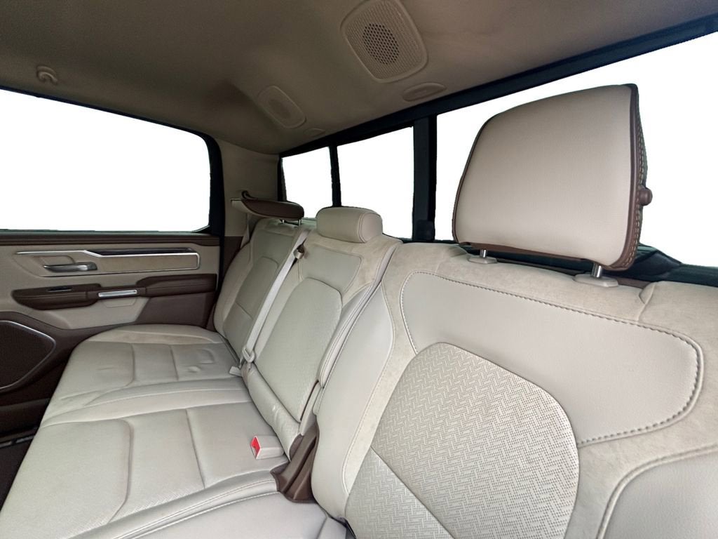2020 RAM 1500 Laramie Crew Cab 4x4 5'7" Box