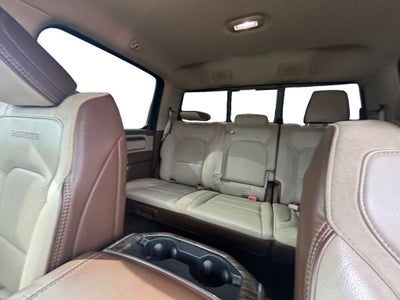 2020 RAM 1500 Laramie Crew Cab 4x4 5'7" Box