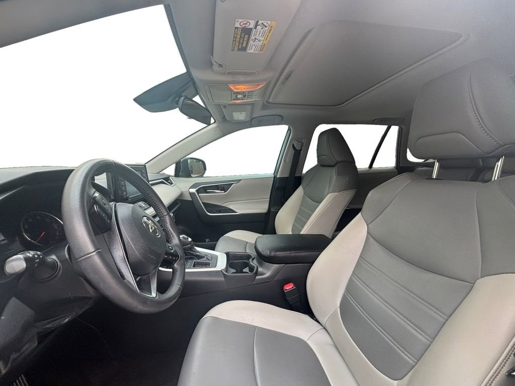 2020 Toyota RAV4 XLE Premium