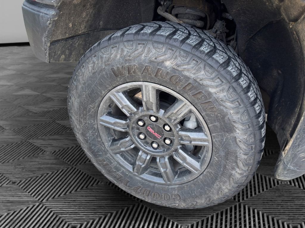 2025 GMC Sierra 1500 AT4X
