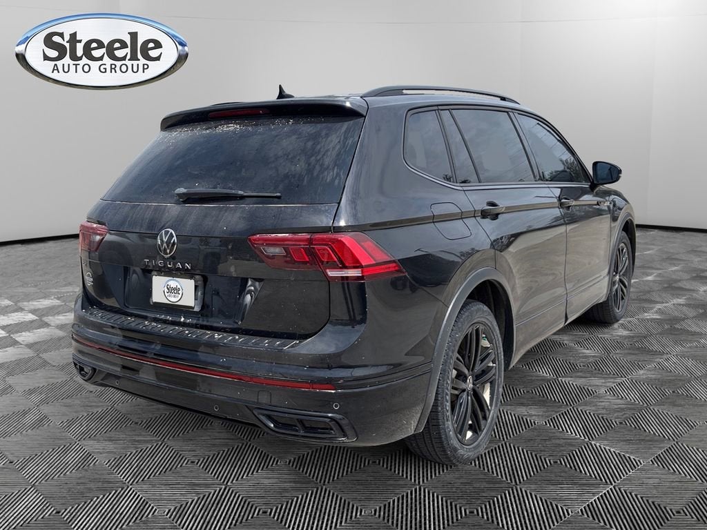 2022 Volkswagen Tiguan SE R-Line Black