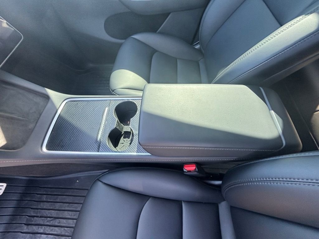 2025 Tesla Model Y Performance