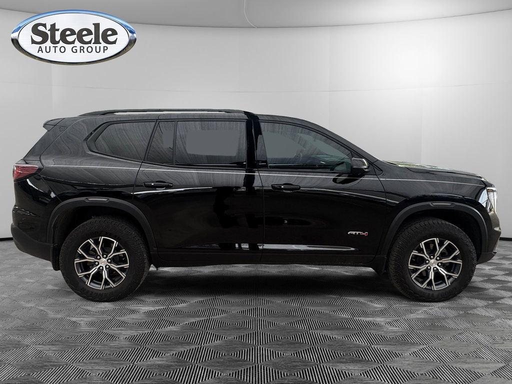 2024 GMC Acadia AT4